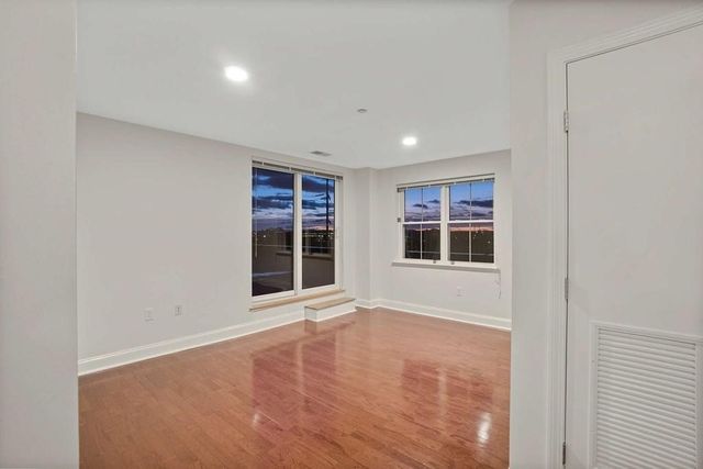 120 Wyllis Ave 424, Everett, MA 02149