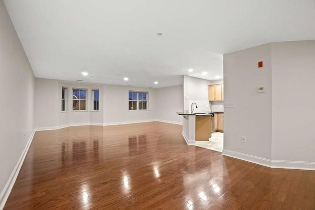 120 Wyllis Ave 424, Everett, MA 02149