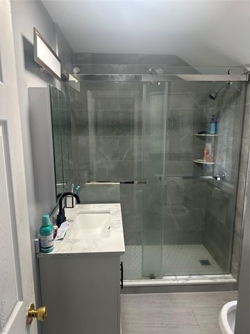 16 Hendrickson Avenue, Hempstead, NY 11550