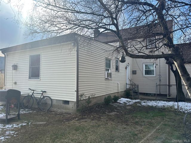 16 Hendrickson Avenue, Hempstead, NY 11550