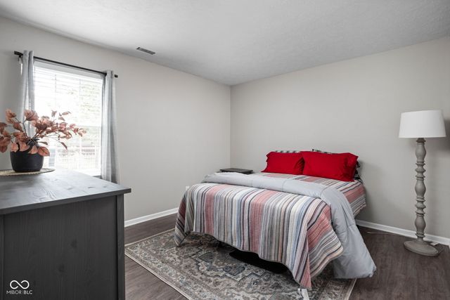349 E Quail Wood Lane, Westfield, IN 46074