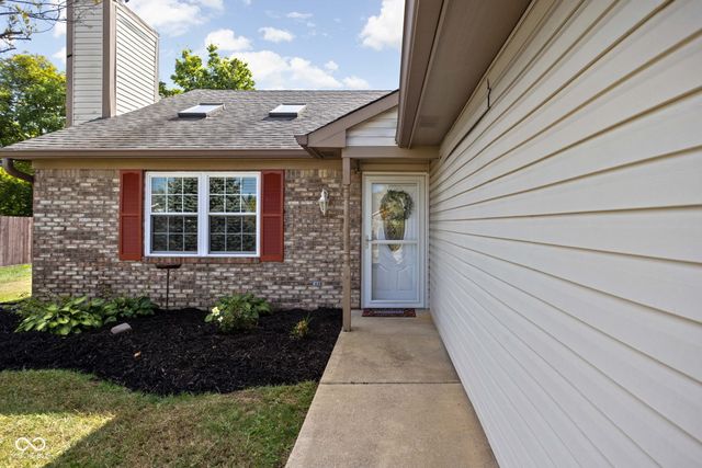 349 E Quail Wood Lane, Westfield, IN 46074