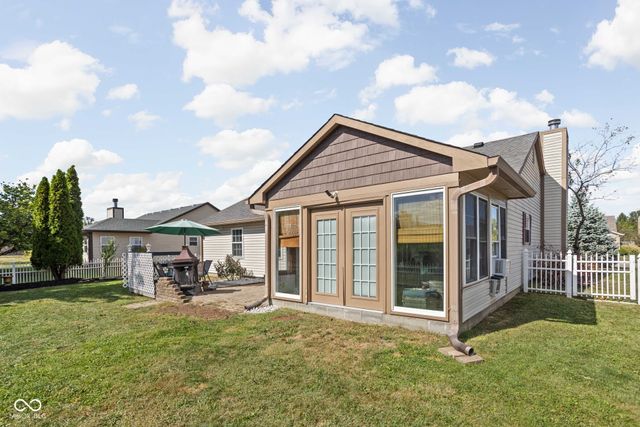 349 E Quail Wood Lane, Westfield, IN 46074