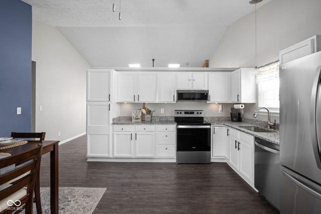 349 E Quail Wood Lane, Westfield, IN 46074