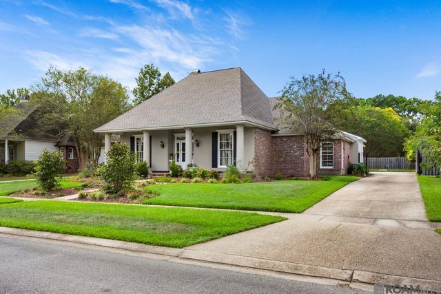 19222 S Trent Jones Dr, Baton Rouge, LA 70810