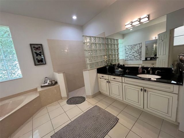 9963 NW 64th Ct, Parkland, FL 33076