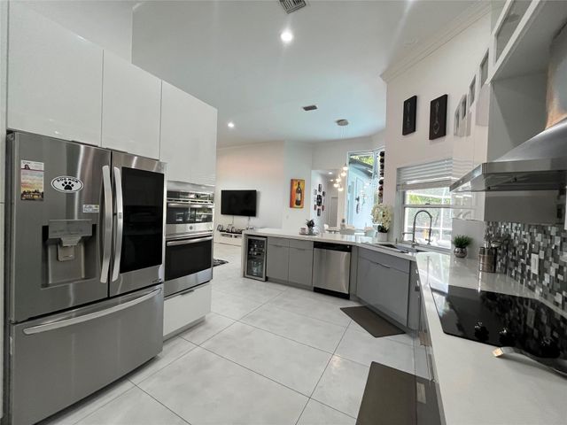 9963 NW 64th Ct, Parkland, FL 33076