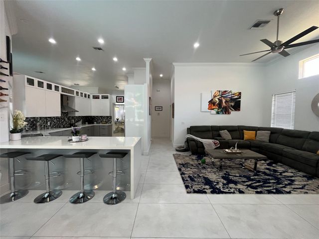 9963 NW 64th Ct, Parkland, FL 33076