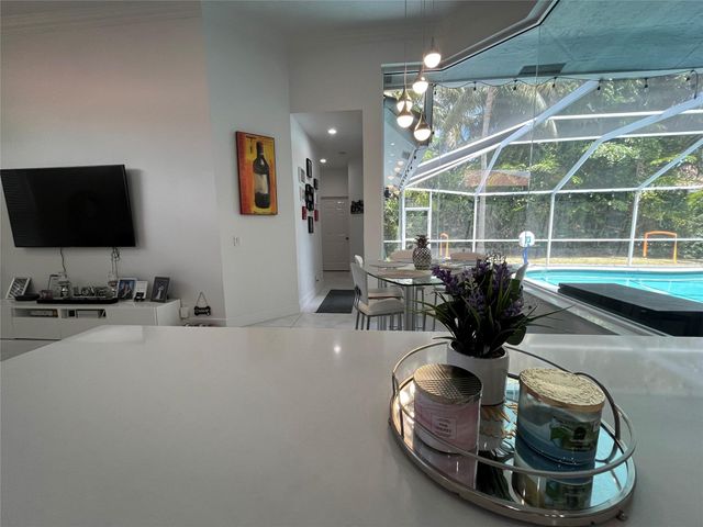 9963 NW 64th Ct, Parkland, FL 33076