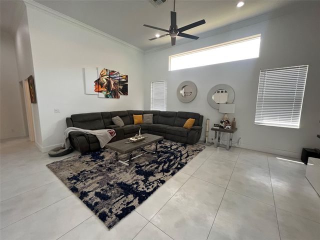 9963 NW 64th Ct, Parkland, FL 33076