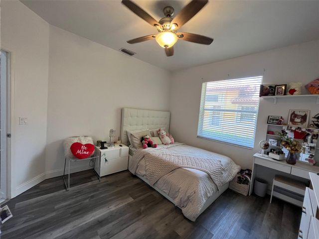 9963 NW 64th Ct, Parkland, FL 33076