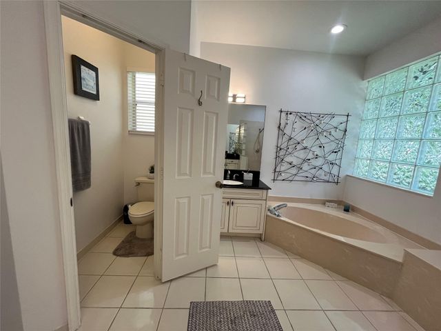 9963 NW 64th Ct, Parkland, FL 33076