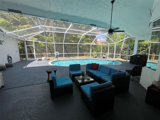 9963 NW 64th Ct, Parkland, FL 33076