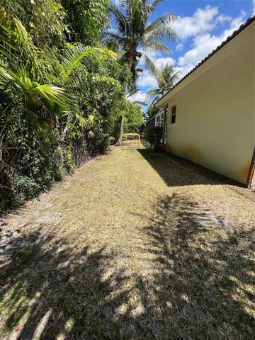 9963 NW 64th Ct, Parkland, FL 33076