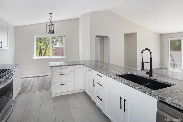 2320 E Cherrywood Drive, Lafayette, CO 80026