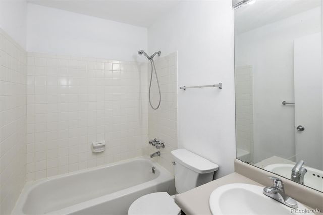 2320 E Cherrywood Drive, Lafayette, CO 80026