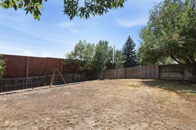 2320 E Cherrywood Drive, Lafayette, CO 80026