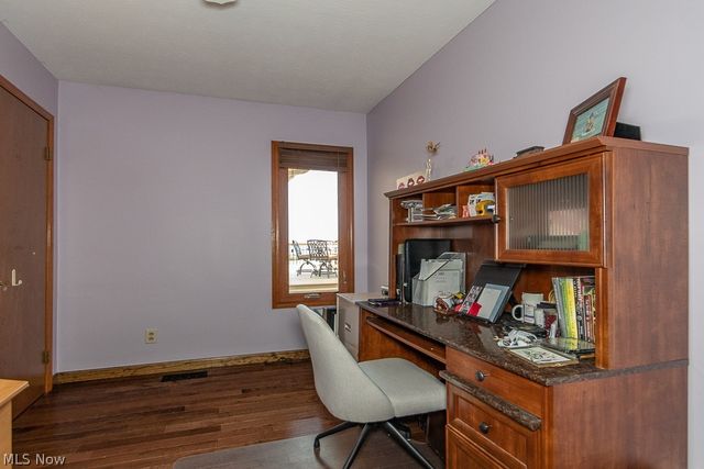 33091 Lake Shore Boulevard, Eastlake, OH 44095