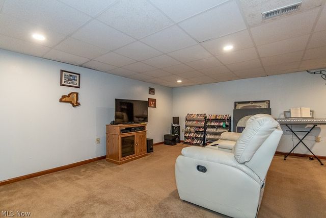 33091 Lake Shore Boulevard, Eastlake, OH 44095