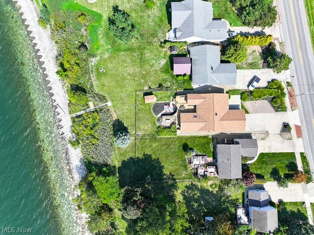 33091 Lake Shore Boulevard, Eastlake, OH 44095