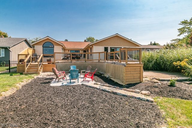 33091 Lake Shore Boulevard, Eastlake, OH 44095