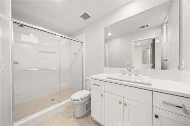 602 Catalonia, Lake Forest, CA 92630