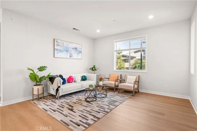 602 Catalonia, Lake Forest, CA 92630