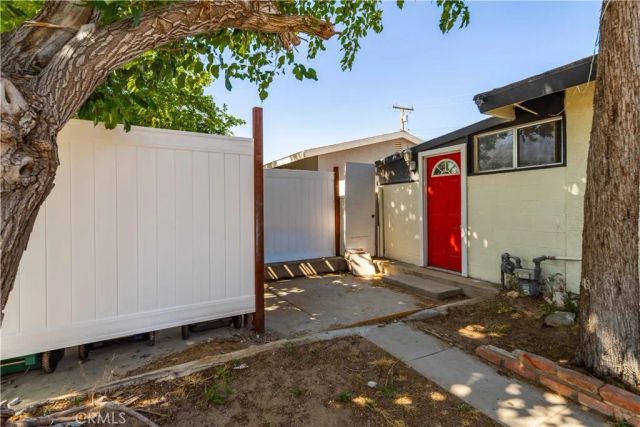 44937 E 5th street, Lancaster, CA 93535