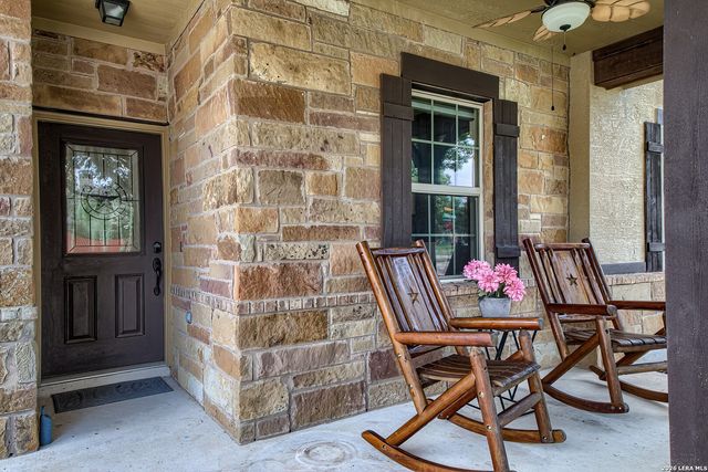 2047 Pecan Bend, New Braunfels, TX 78130