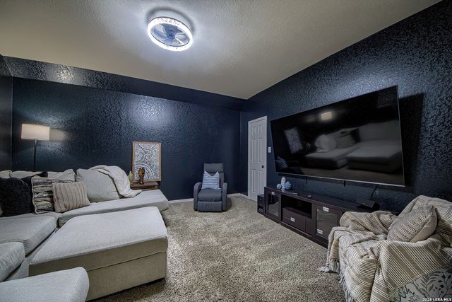 2047 Pecan Bend, New Braunfels, TX 78130
