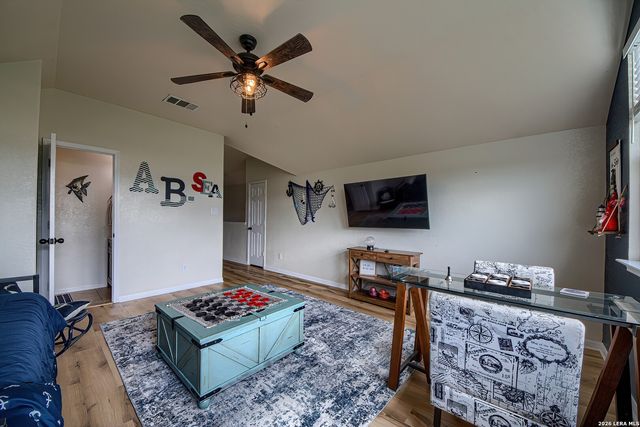 2047 Pecan Bend, New Braunfels, TX 78130