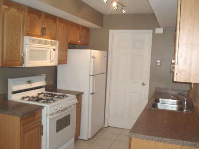 327 Carthage Court D, Bloomingdale, IL 60108