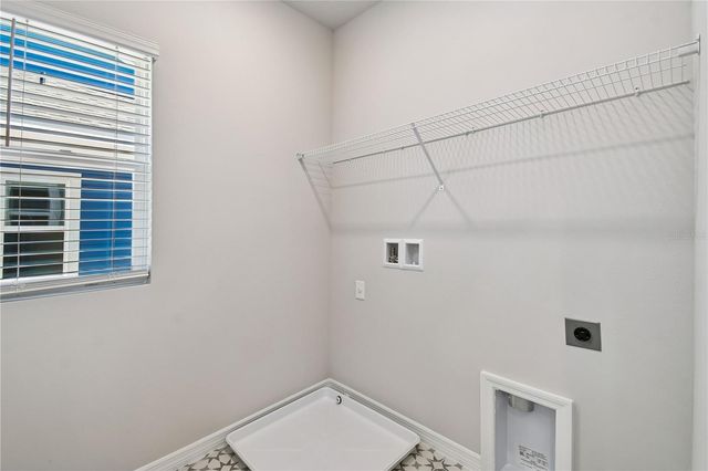 4337 ROUSH AVENUE, Orlando, FL 32803