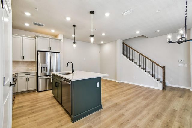 4337 ROUSH AVENUE, Orlando, FL 32803