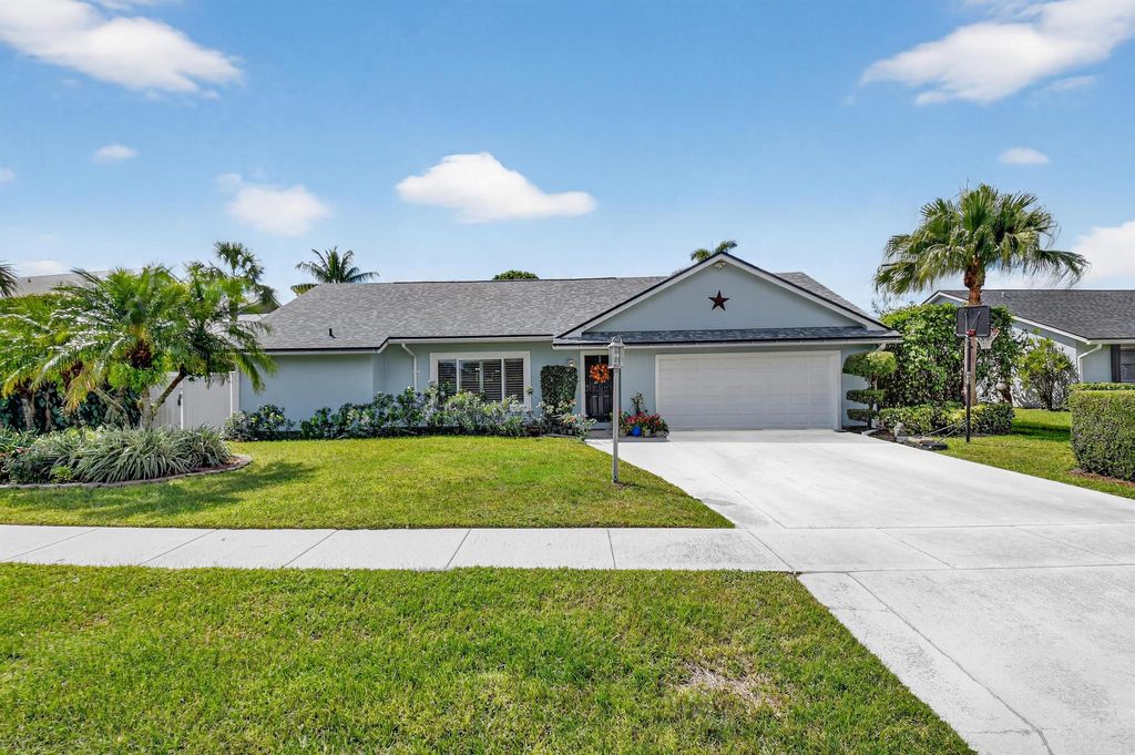 5143 Whitewood Way, Lake Worth, FL 33467