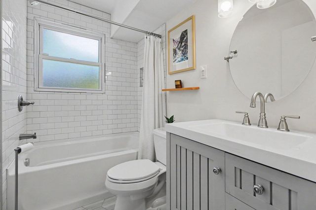 815 Sunrise Court, Ann Arbor, MI 48103