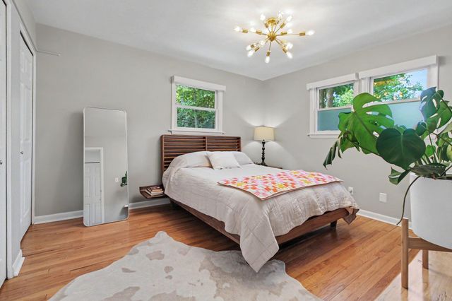815 Sunrise Court, Ann Arbor, MI 48103
