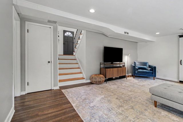 815 Sunrise Court, Ann Arbor, MI 48103