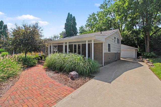 815 Sunrise Court, Ann Arbor, MI 48103