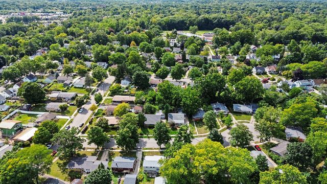 815 Sunrise Court, Ann Arbor, MI 48103