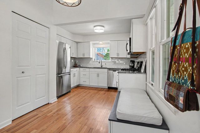 815 Sunrise Court, Ann Arbor, MI 48103