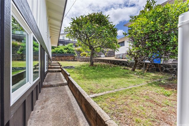 1468 Onipaa Street, Honolulu, HI 96819