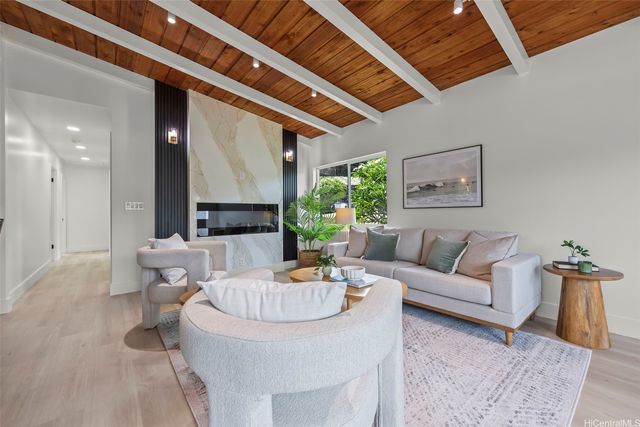 1468 Onipaa Street, Honolulu, HI 96819