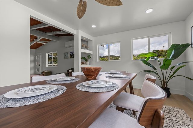 1468 Onipaa Street, Honolulu, HI 96819