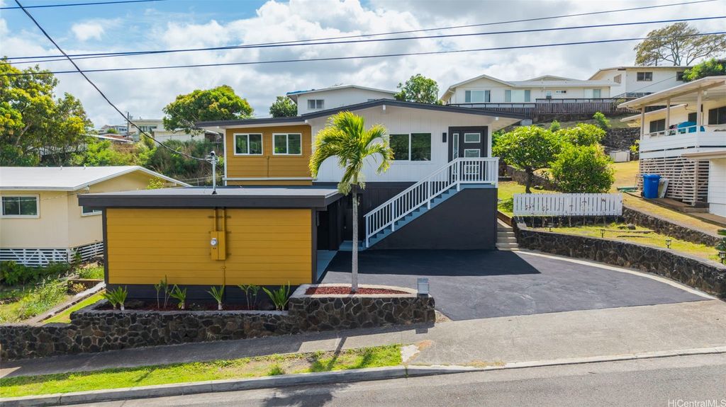 1468 Onipaa Street, Honolulu, HI 96819