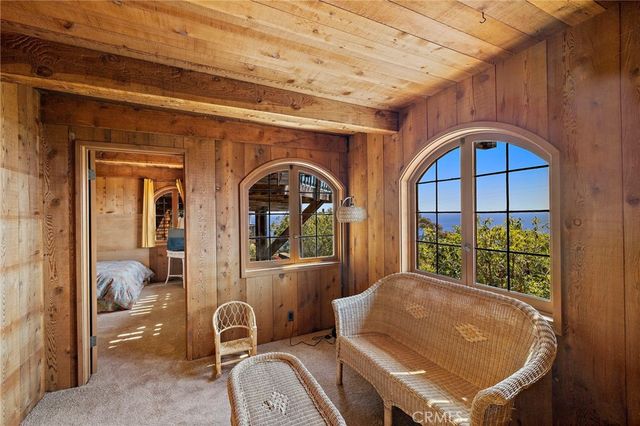 2147 Crestview Drive, Laguna Beach, CA 92651