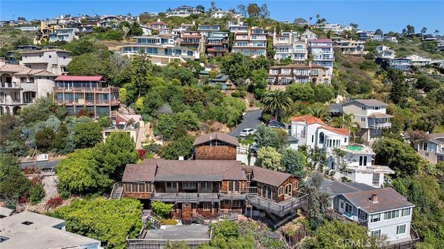 2147 Crestview Drive, Laguna Beach, CA 92651