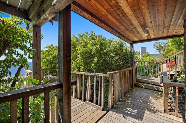 2147 Crestview Drive, Laguna Beach, CA 92651