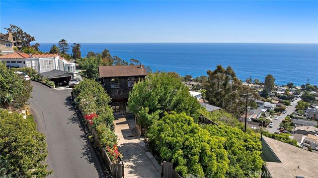 2147 Crestview Drive, Laguna Beach, CA 92651