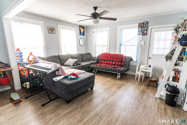 7 Violet Hill Lane, New Milford, CT 06776